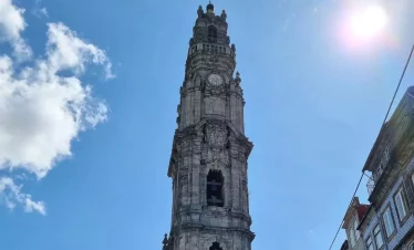 Tour des Clercs à Porto