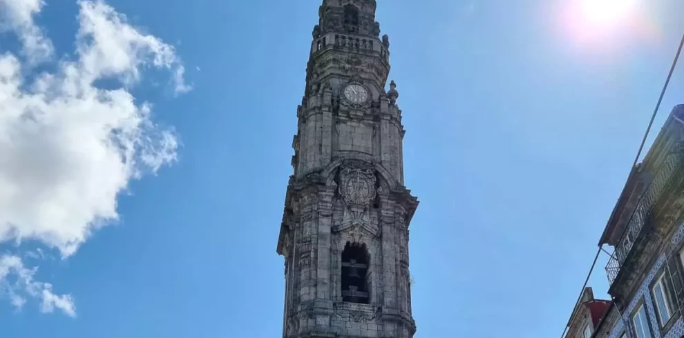 Tour des Clercs à Porto